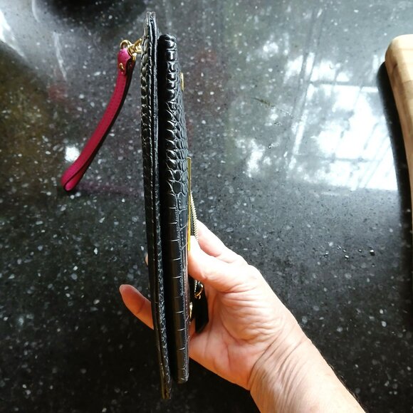 Steve Madden Wristlet Wallet - Picture 6 of 6